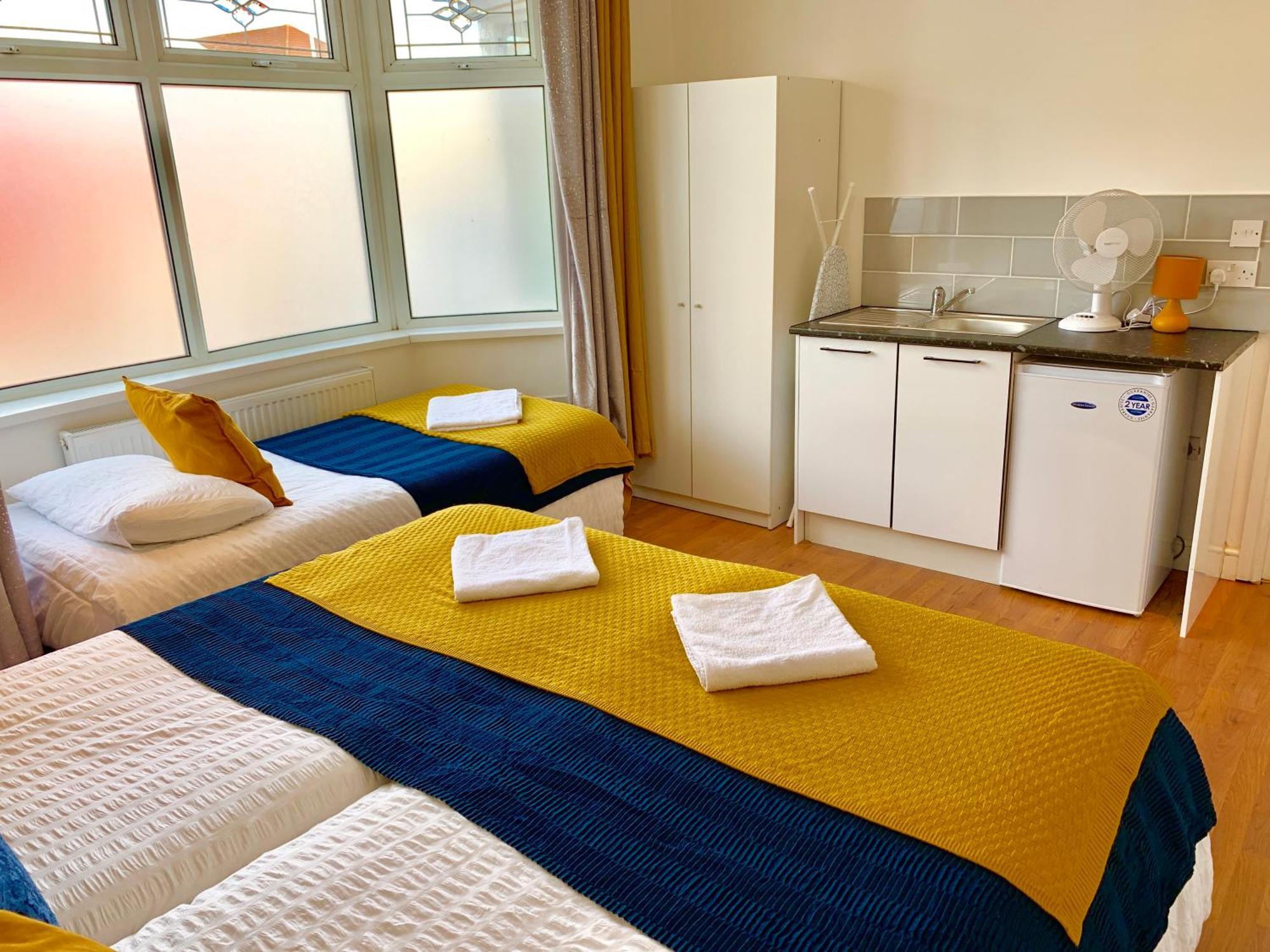 London Studio Apartments, Private Bathrooms And Parking Ilford Eksteriør billede