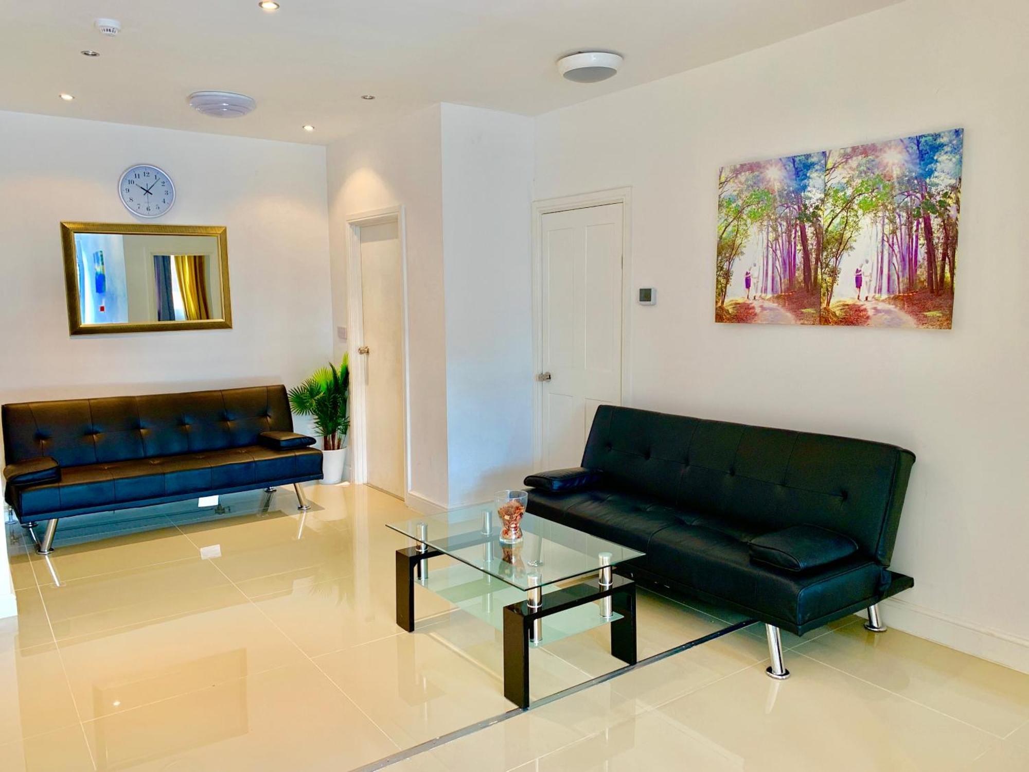 London Studio Apartments, Private Bathrooms And Parking Ilford Eksteriør billede