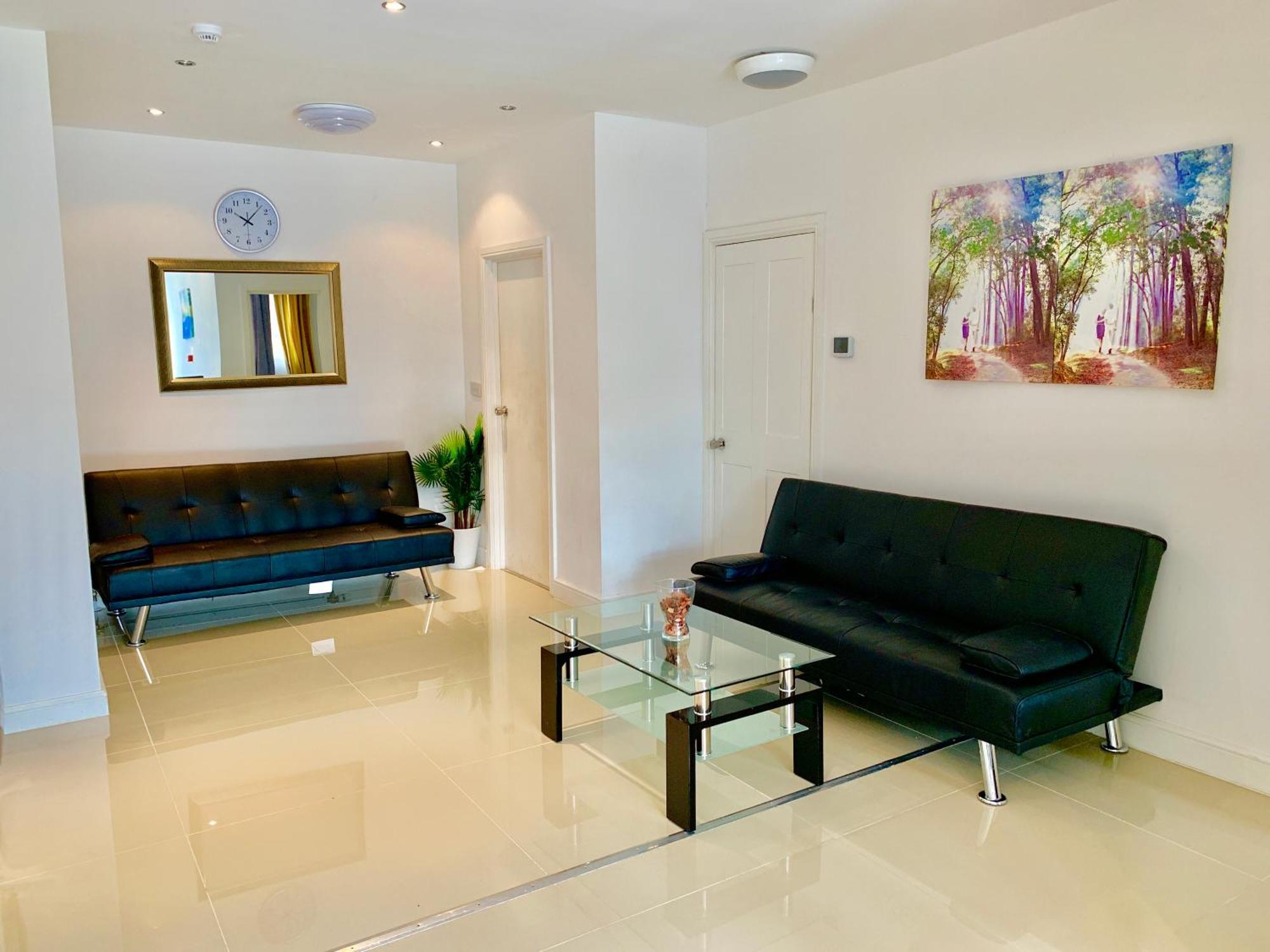 London Studio Apartments, Private Bathrooms And Parking Ilford Eksteriør billede