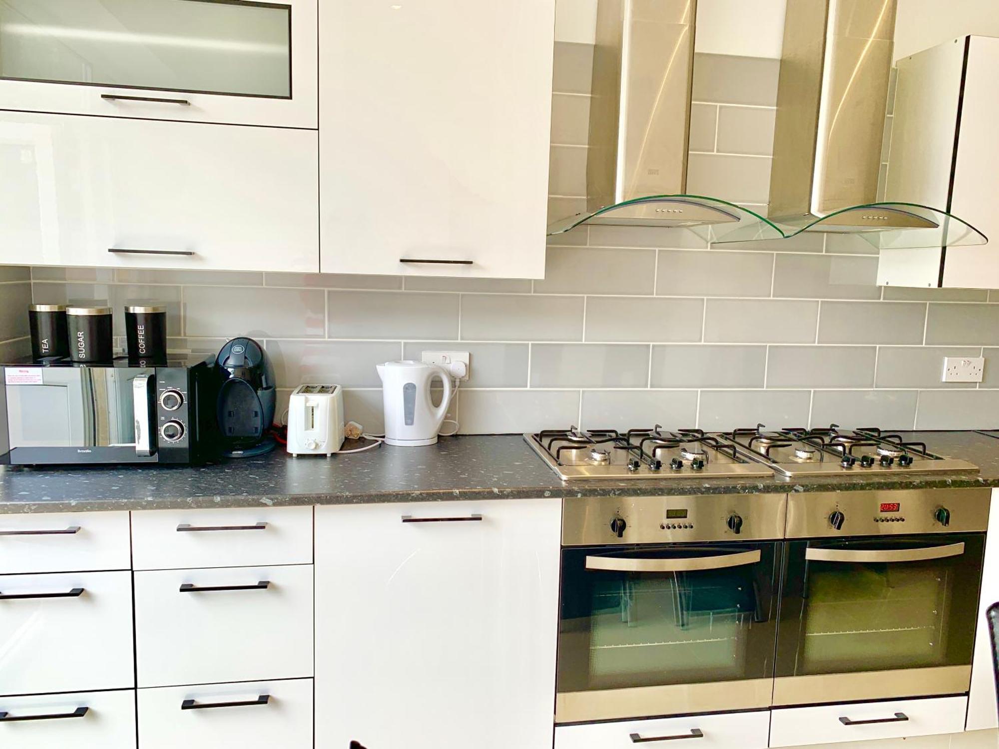 London Studio Apartments, Private Bathrooms And Parking Ilford Eksteriør billede