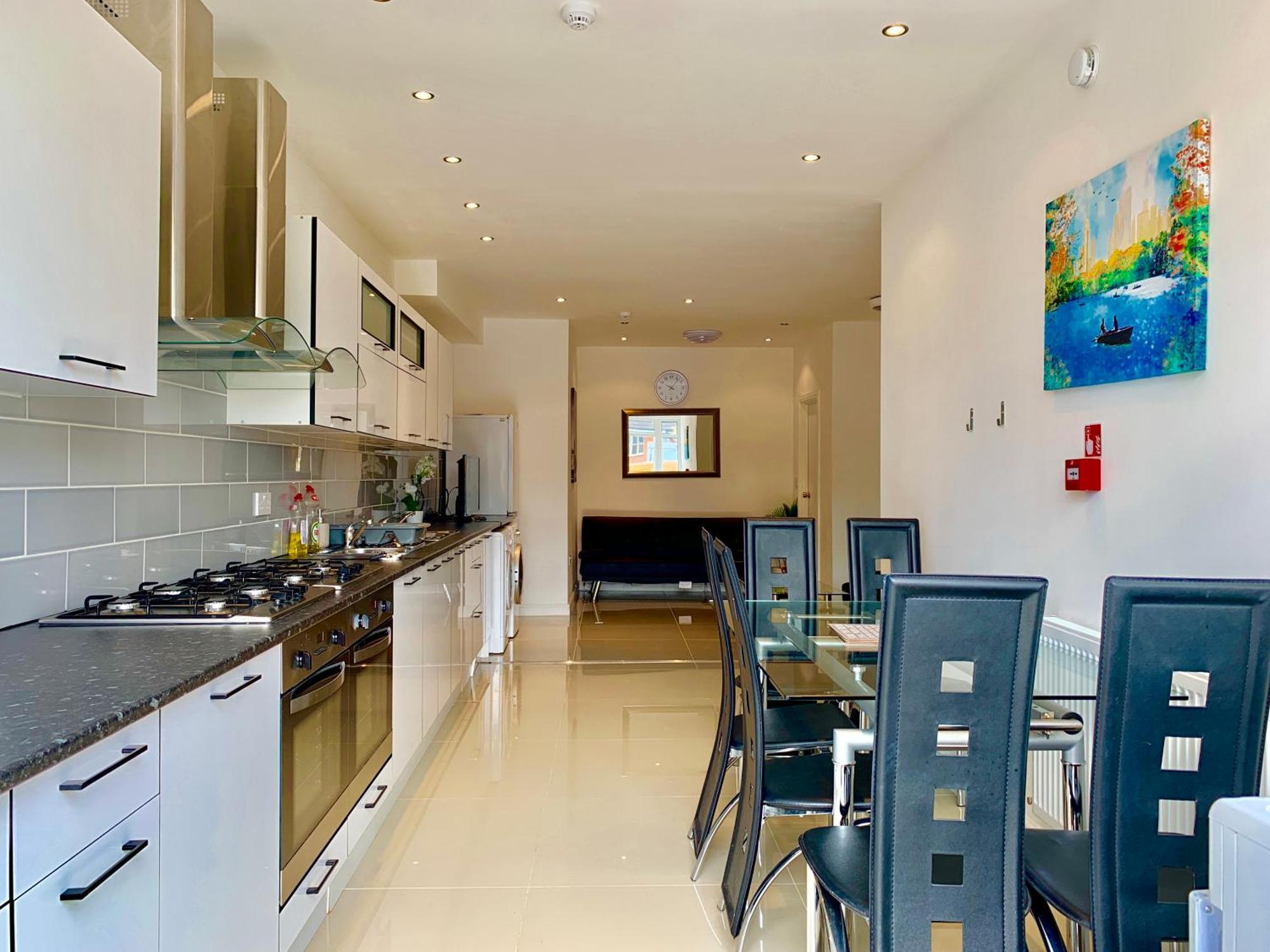 London Studio Apartments, Private Bathrooms And Parking Ilford Eksteriør billede