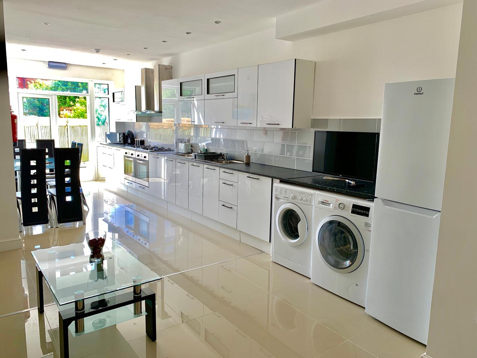 London Studio Apartments, Private Bathrooms And Parking Ilford Eksteriør billede