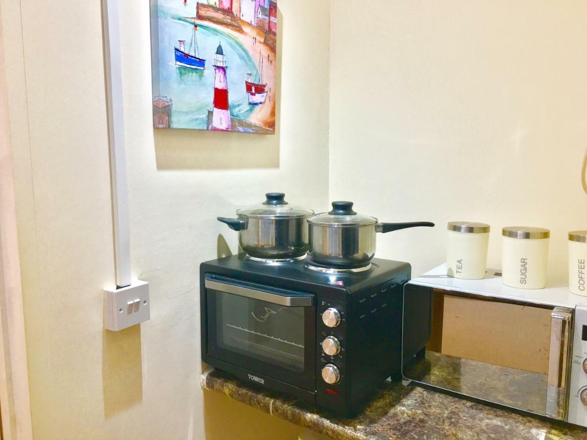 London Studio Apartments, Private Bathrooms And Parking Ilford Eksteriør billede