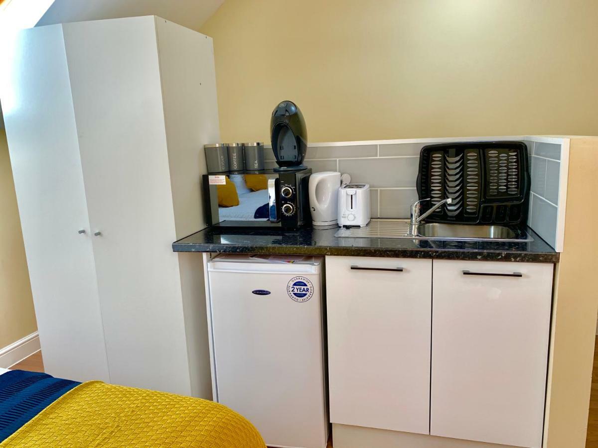 London Studio Apartments, Private Bathrooms And Parking Ilford Eksteriør billede
