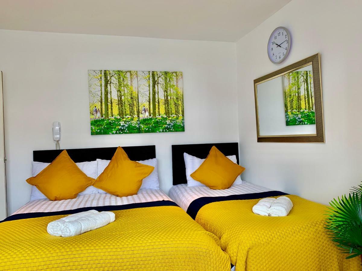 London Studio Apartments, Private Bathrooms And Parking Ilford Eksteriør billede