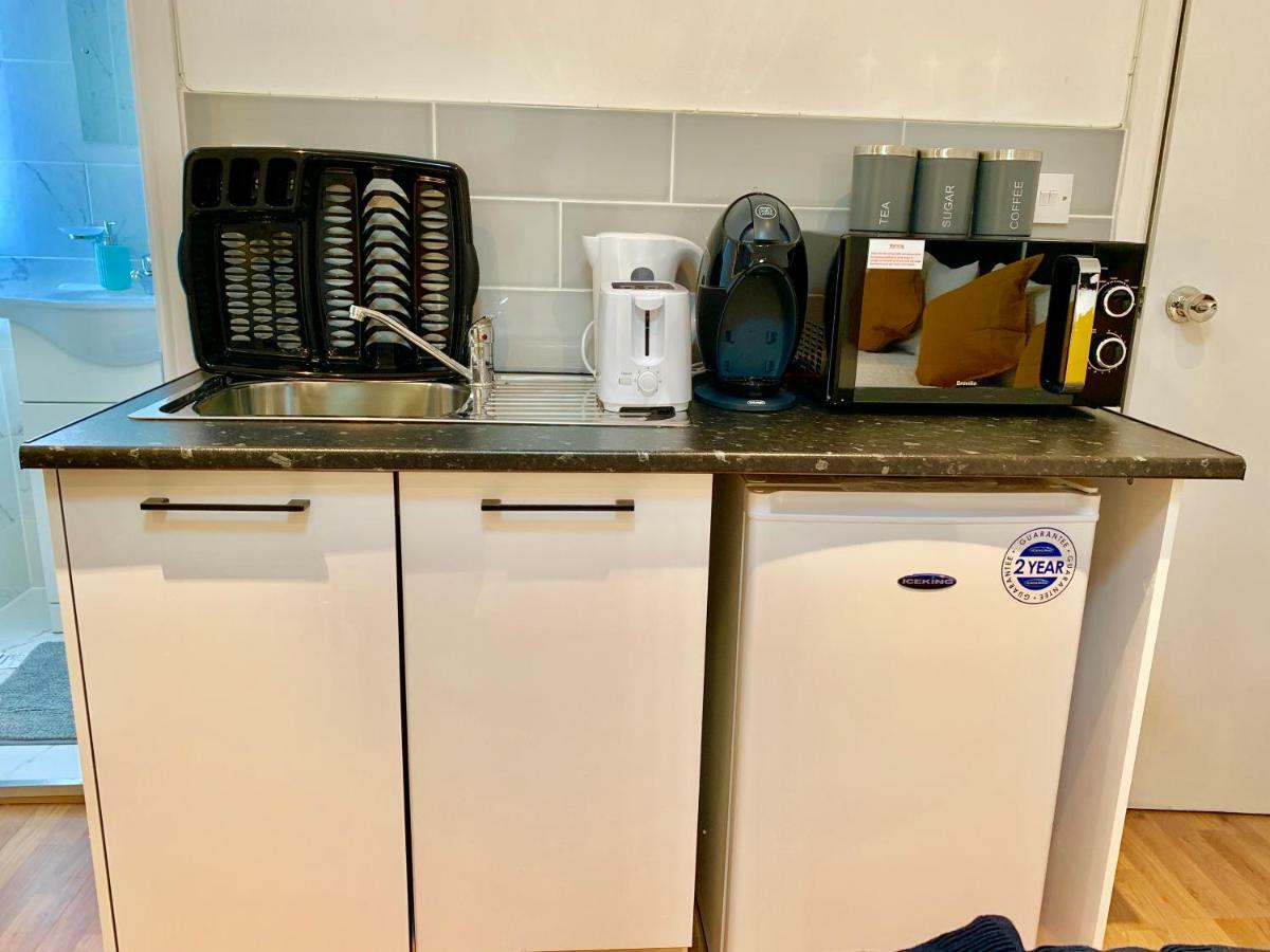 London Studio Apartments, Private Bathrooms And Parking Ilford Eksteriør billede